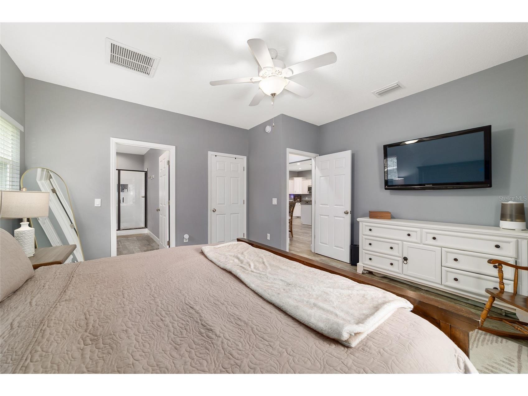 14366 NE 42nd Terrace Anthony FL 32617 OM725892 image32