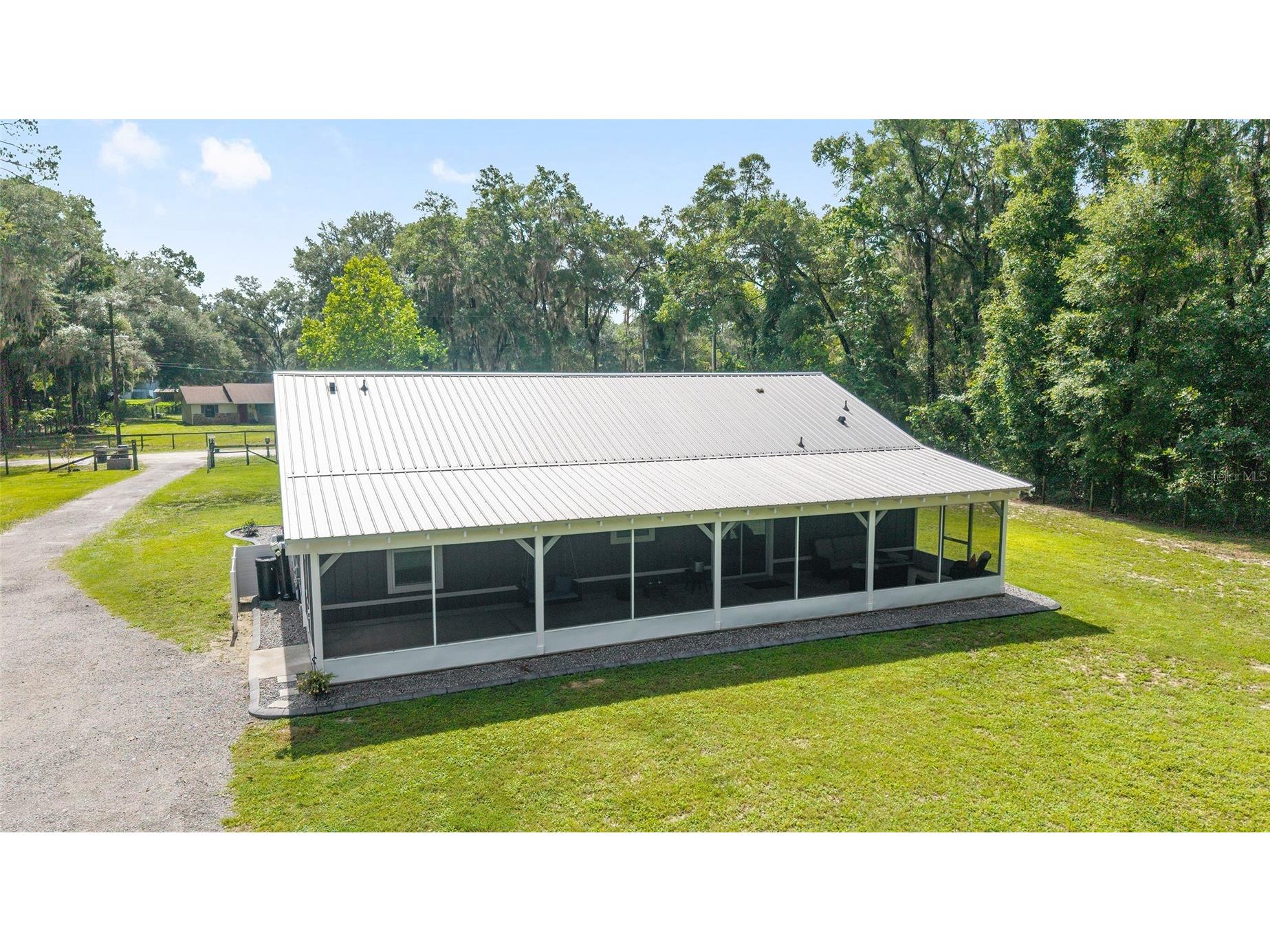 14366 NE 42nd Terrace Anthony FL 32617 OM725892 image52