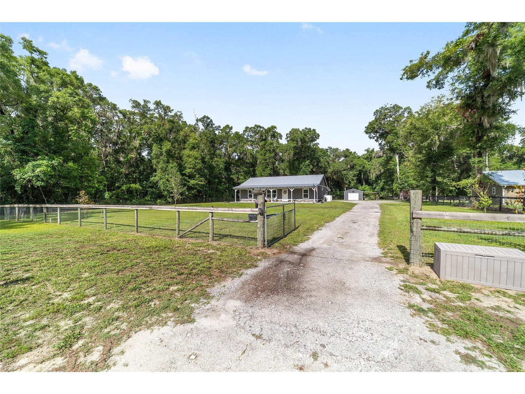 14366 NE 42nd Terrace Anthony FL 32617 OM725892 image56
