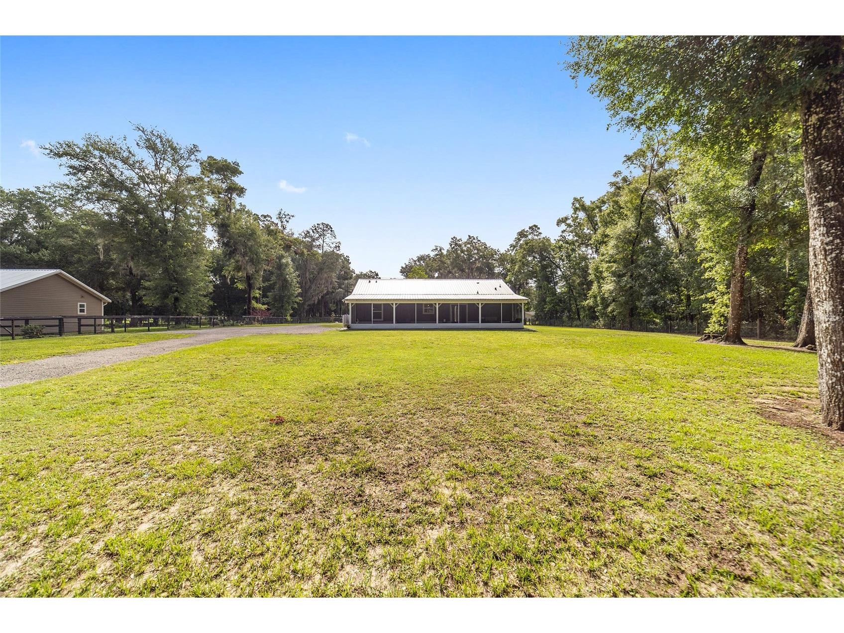 14366 NE 42nd Terrace Anthony FL 32617 OM725892 image61