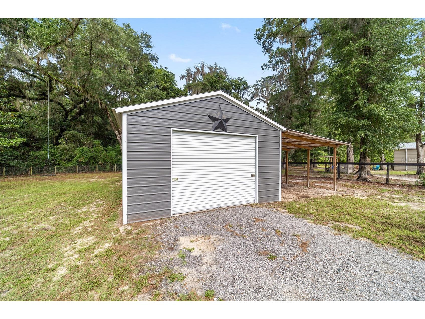14366 NE 42nd Terrace Anthony FL 32617 OM725892 image65