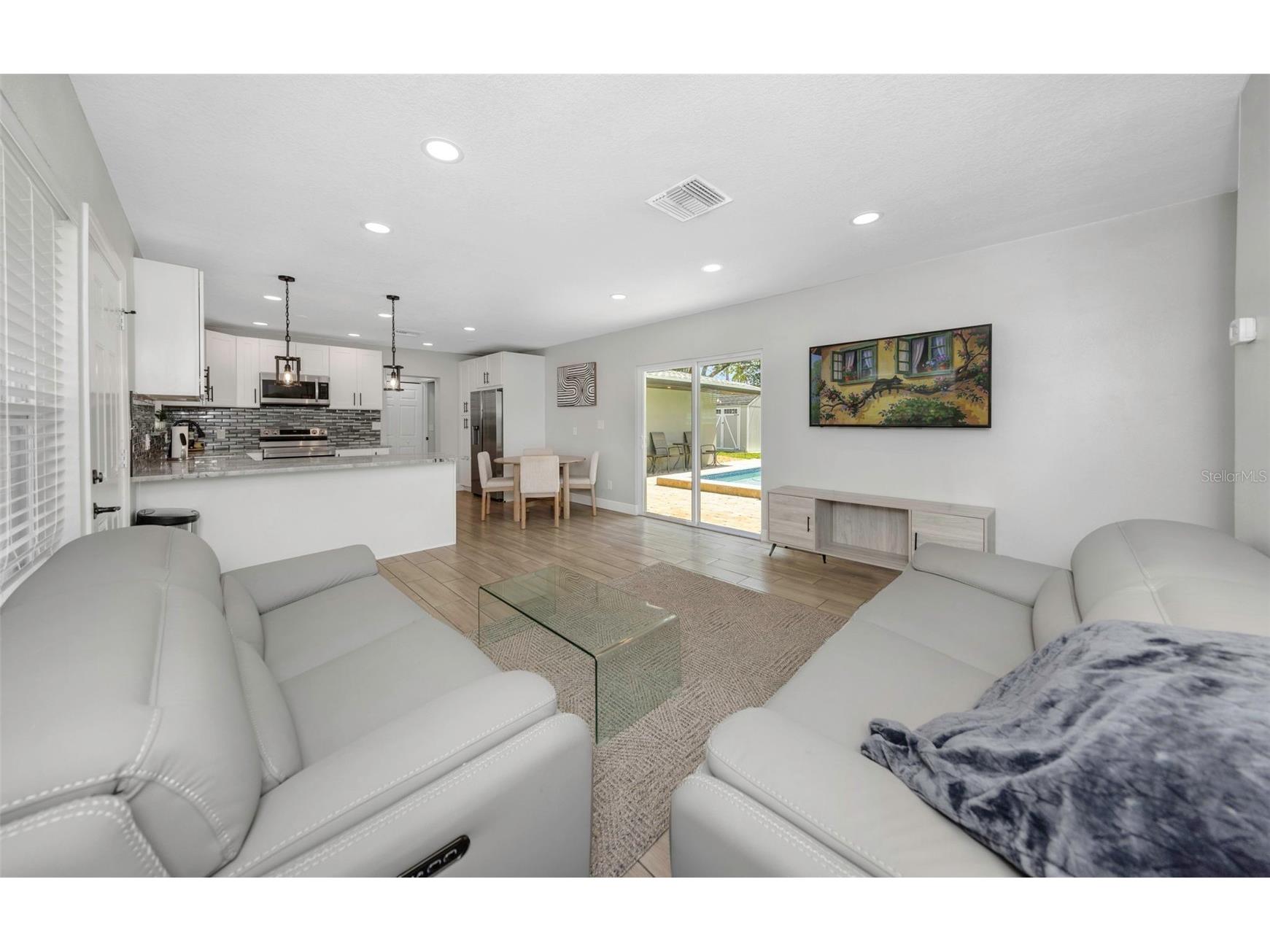 1437 Carlos Avenue Clearwater FL 33755 TB8502091 image10
