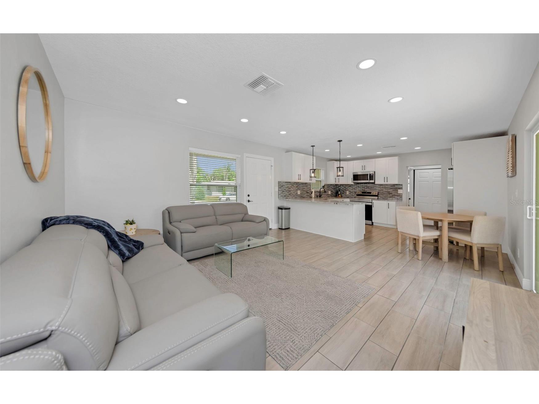 1437 Carlos Avenue Clearwater FL 33755 TB8502091 image12