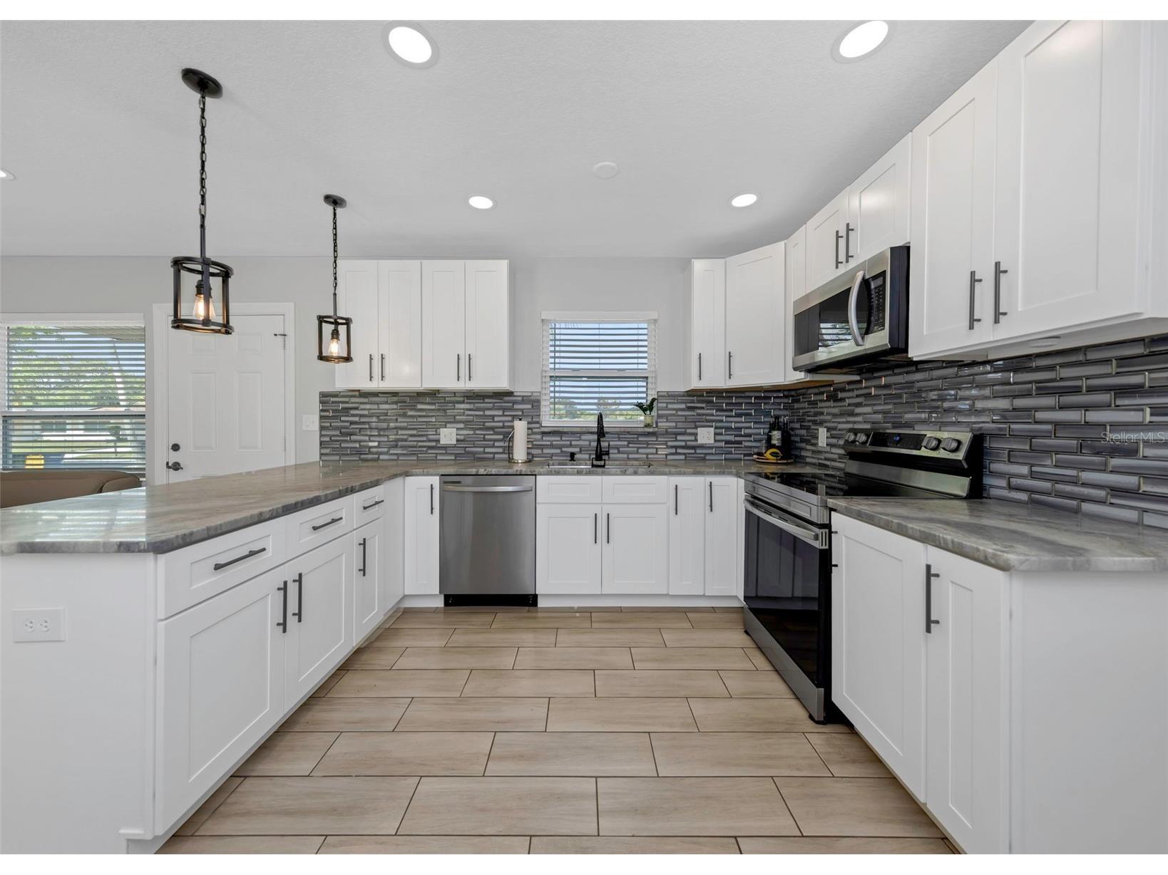 1437 Carlos Avenue Clearwater FL 33755 TB8502091 image15