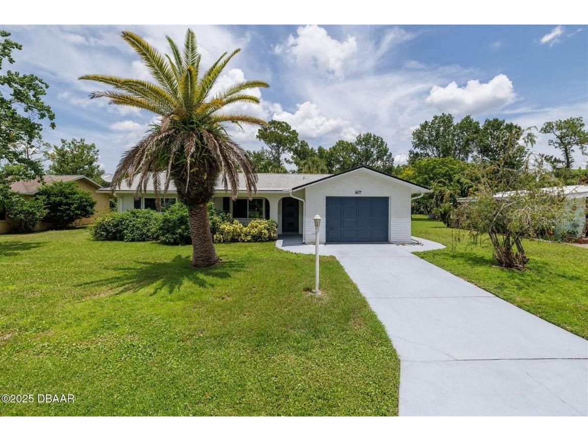 1437 Colin Kelly Avenue Daytona Beach FL 32124 V4943794 image1