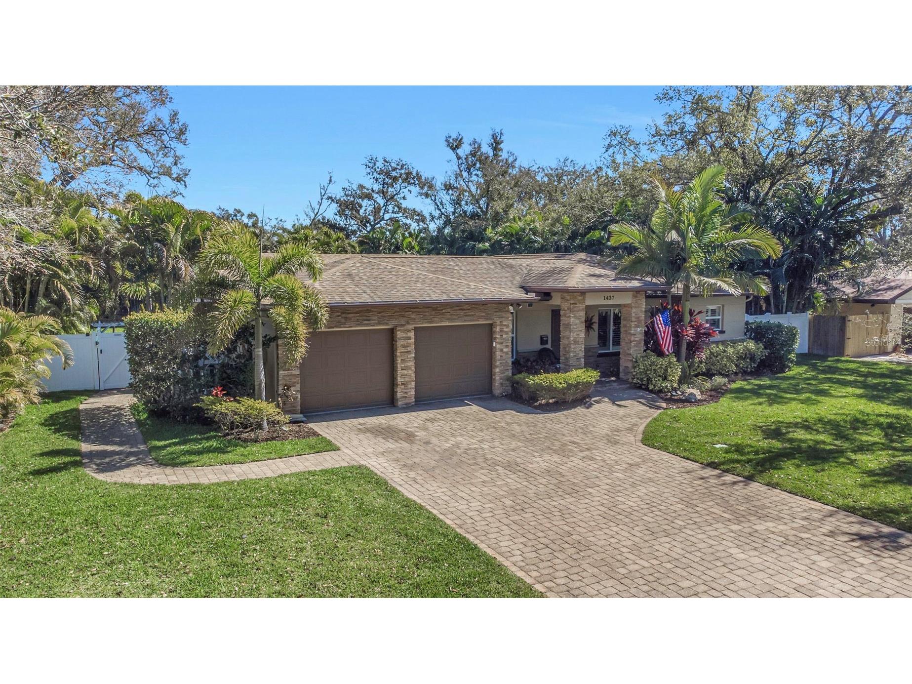 1437 Country Club Rd N Road N #COUNTRY CLUB RD N Saint Petersburg FL 33710 TB8478522 image1