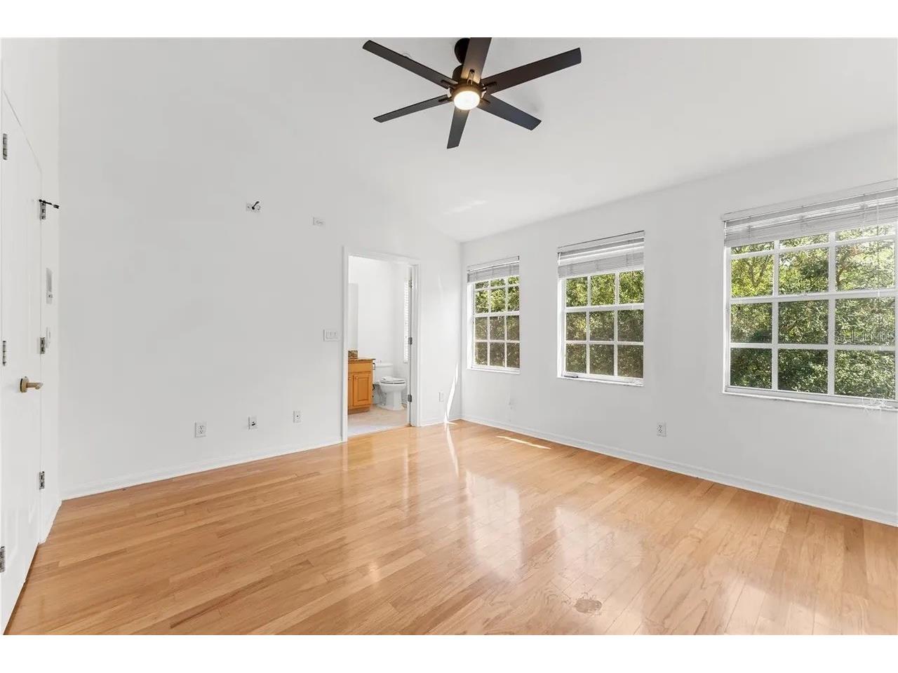 1437 Harbour Walk Road Tampa FL 33602 TB8494066 image19