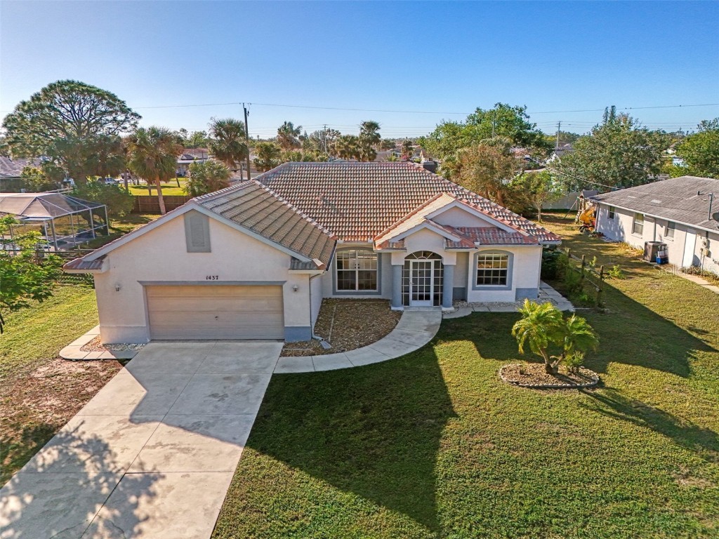 1437 Keyway Road Englewood FL 34223 D6139621 image1