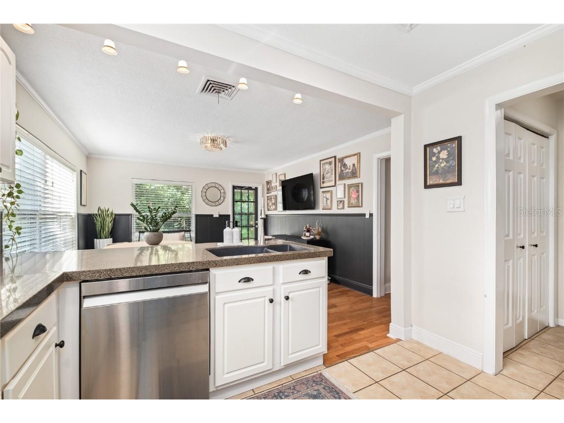 1437 Knollwood Street Orlando FL 32804 O6346523 image17