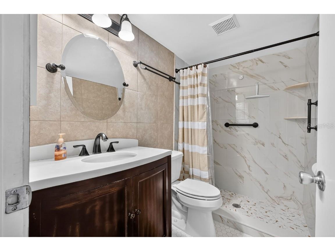 1437 N Atlantic Avenue #105 Daytona Beach FL 32118 V4945835 image16