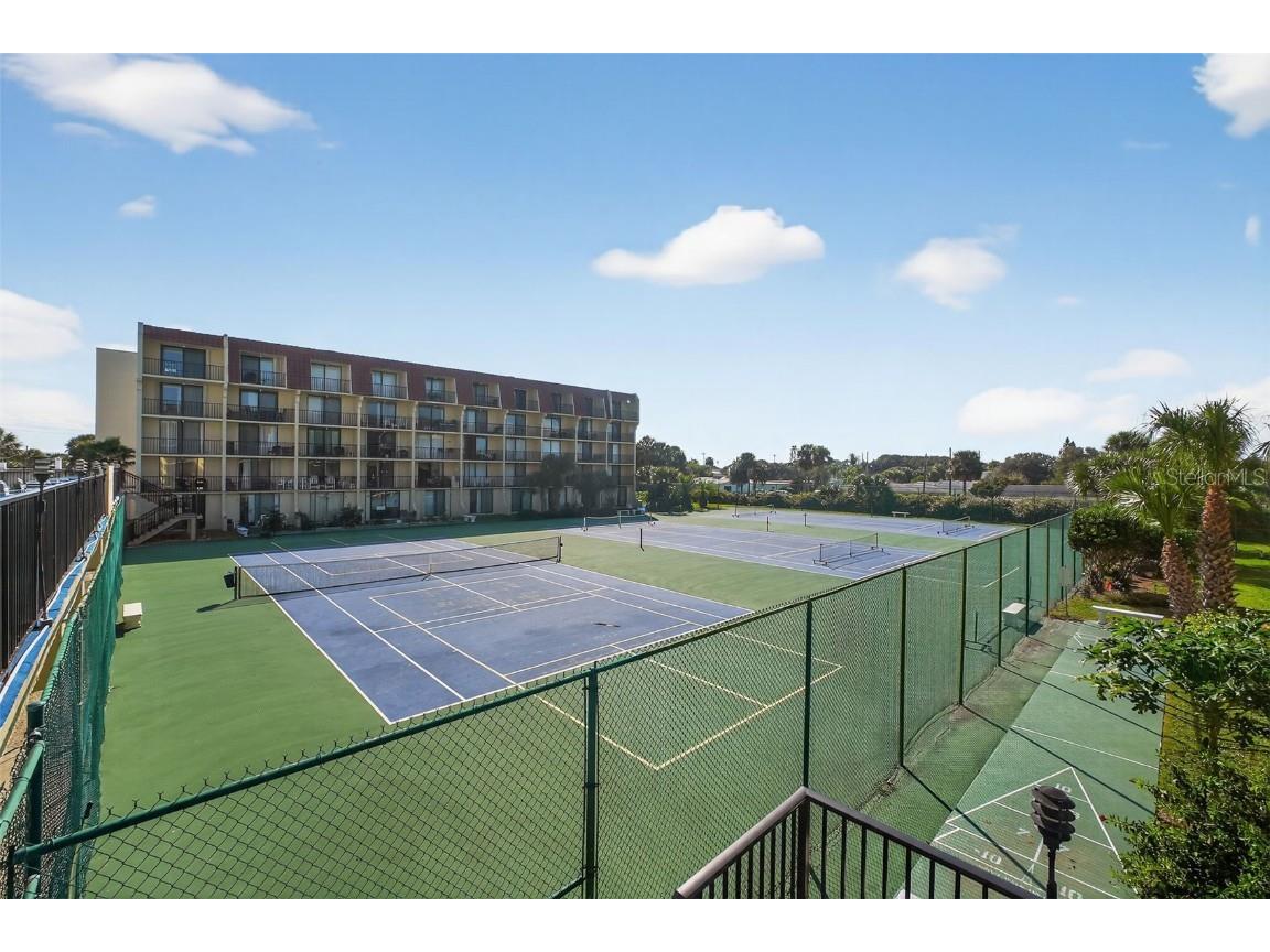 1437 N Atlantic Avenue #105 Daytona Beach FL 32118 V4945835 image40