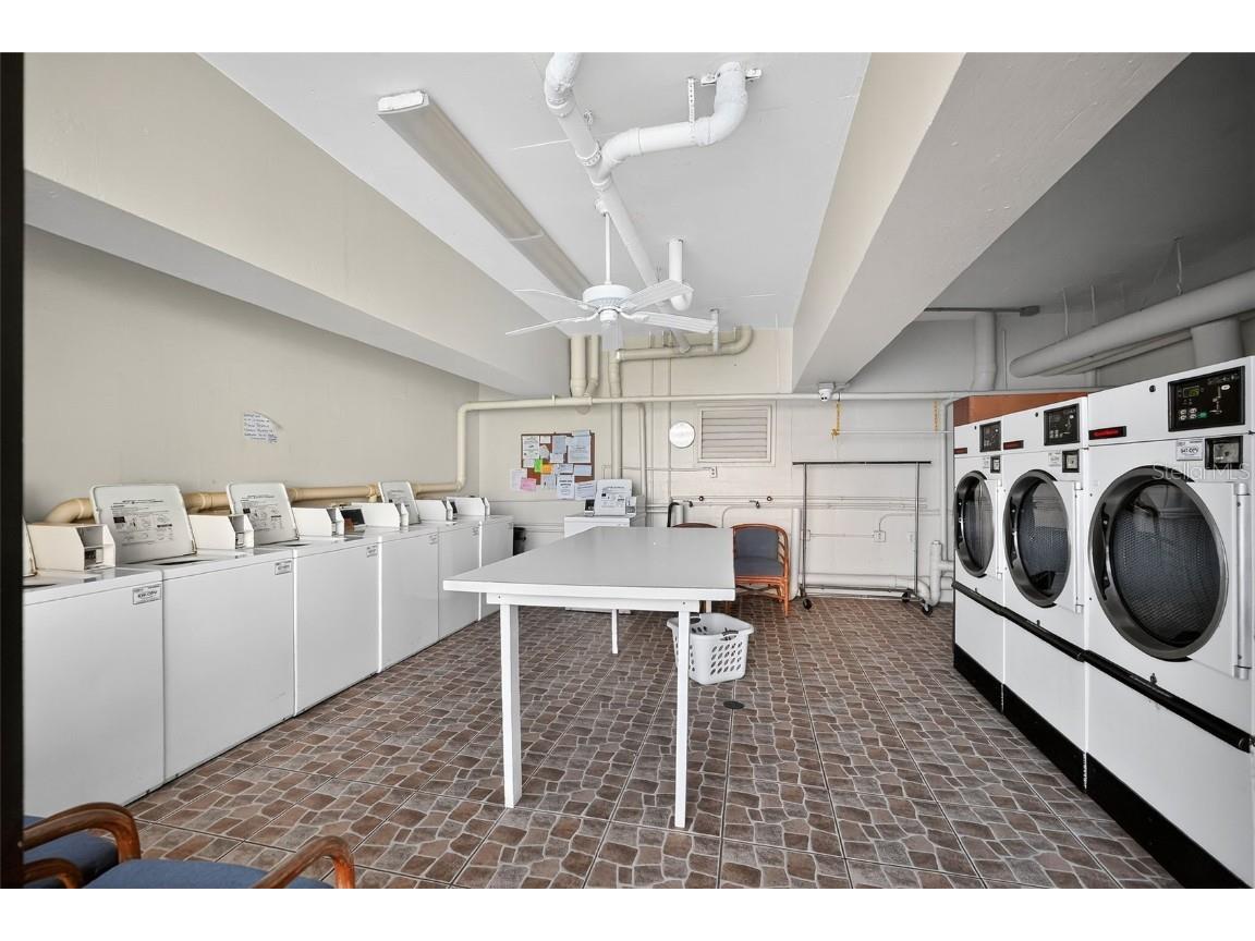 1437 N Atlantic Avenue #105 Daytona Beach FL 32118 V4945835 image42