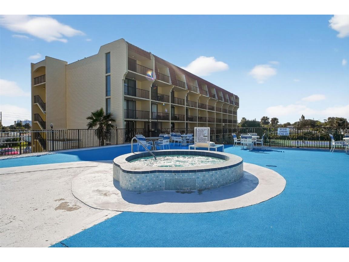 1437 N Atlantic Avenue #105 Daytona Beach FL 32118 V4945835 image43