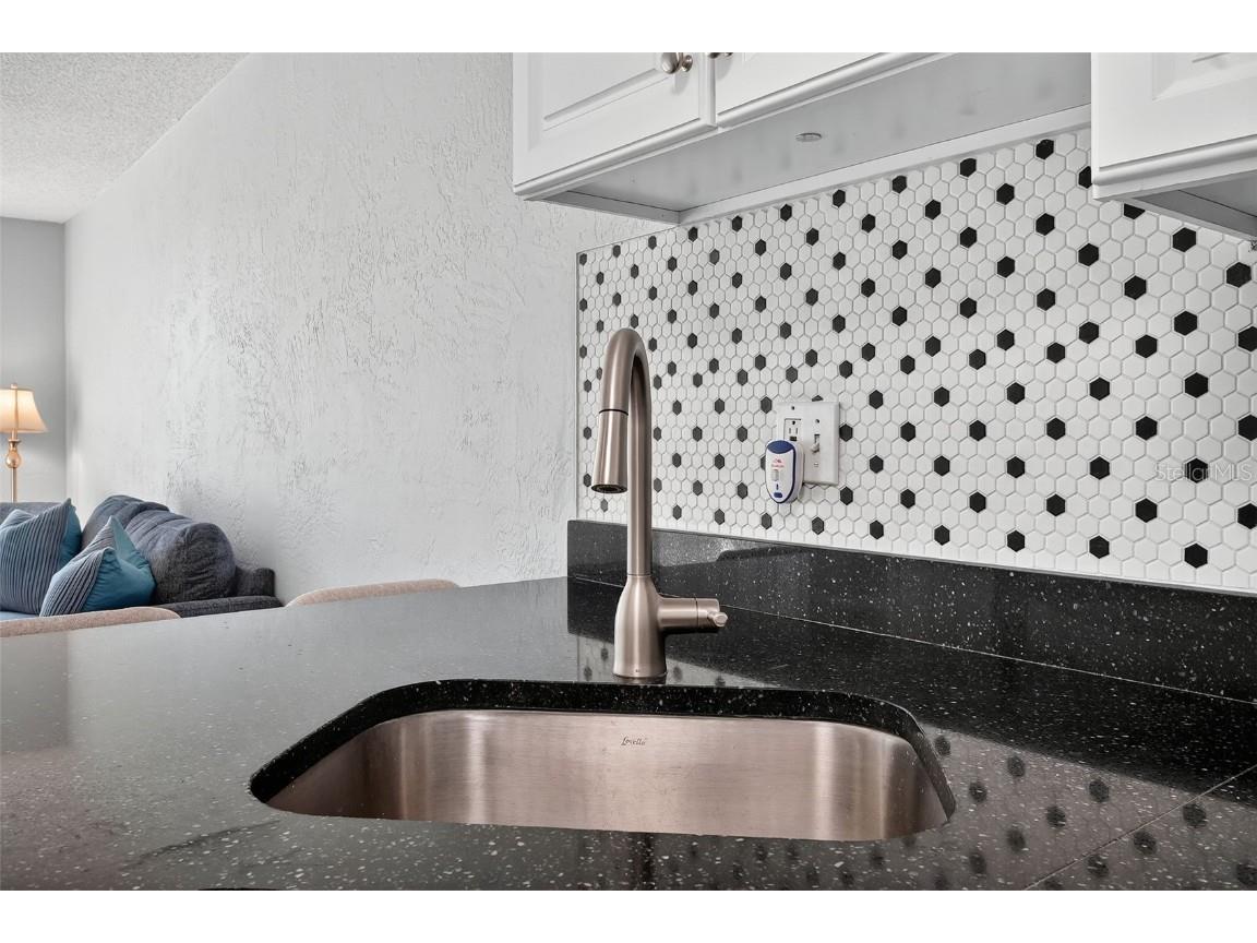 1437 N Atlantic Avenue #105 Daytona Beach FL 32118 V4945835 image6