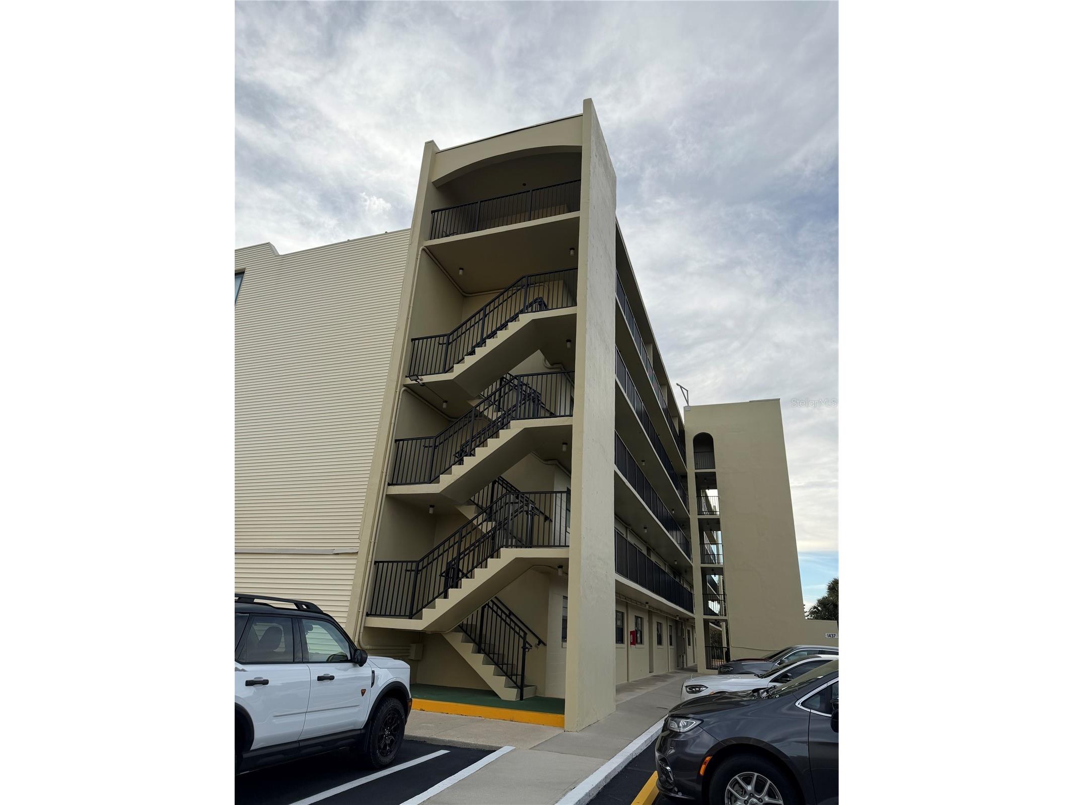 1437 N Atlantic Avenue #410 Daytona Beach FL 32118 V4947297 image2