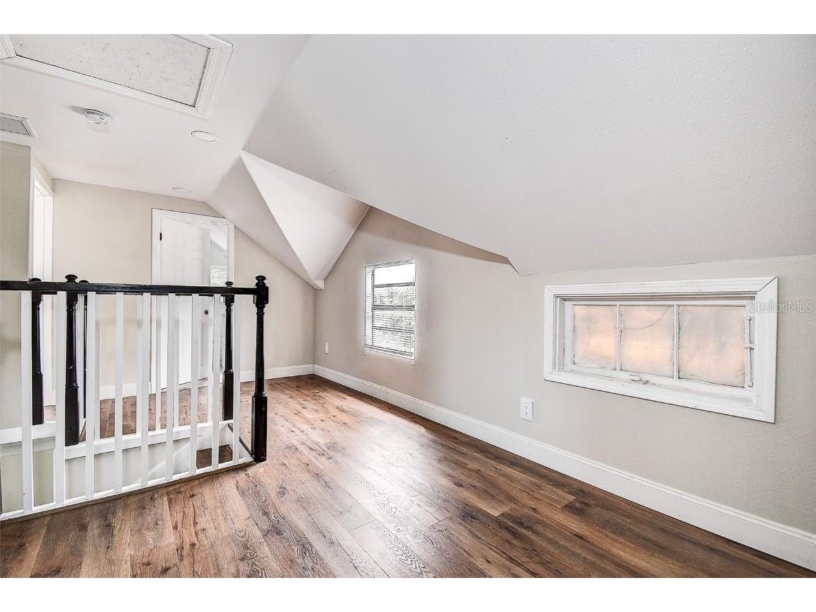 1438 10th Avenue S Saint Petersburg FL 33705 TB8422199 image14