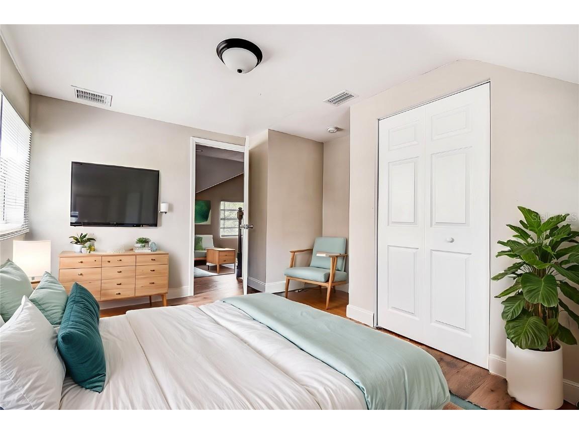 1438 10th Avenue S Saint Petersburg FL 33705 TB8422199 image15