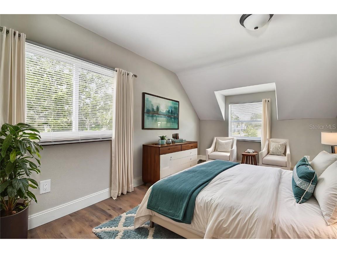 1438 10th Avenue S Saint Petersburg FL 33705 TB8422199 image22