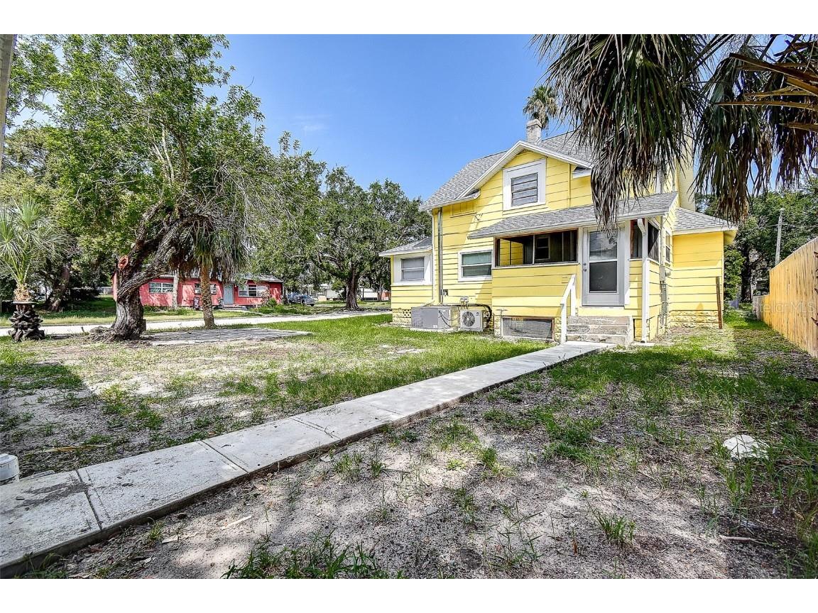 1438 10th Avenue S Saint Petersburg FL 33705 TB8422199 image26