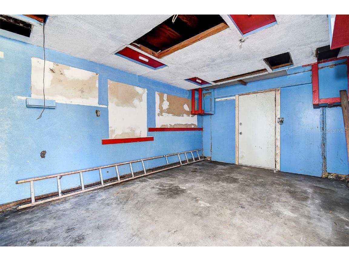 1438 10th Avenue S Saint Petersburg FL 33705 TB8422199 image28