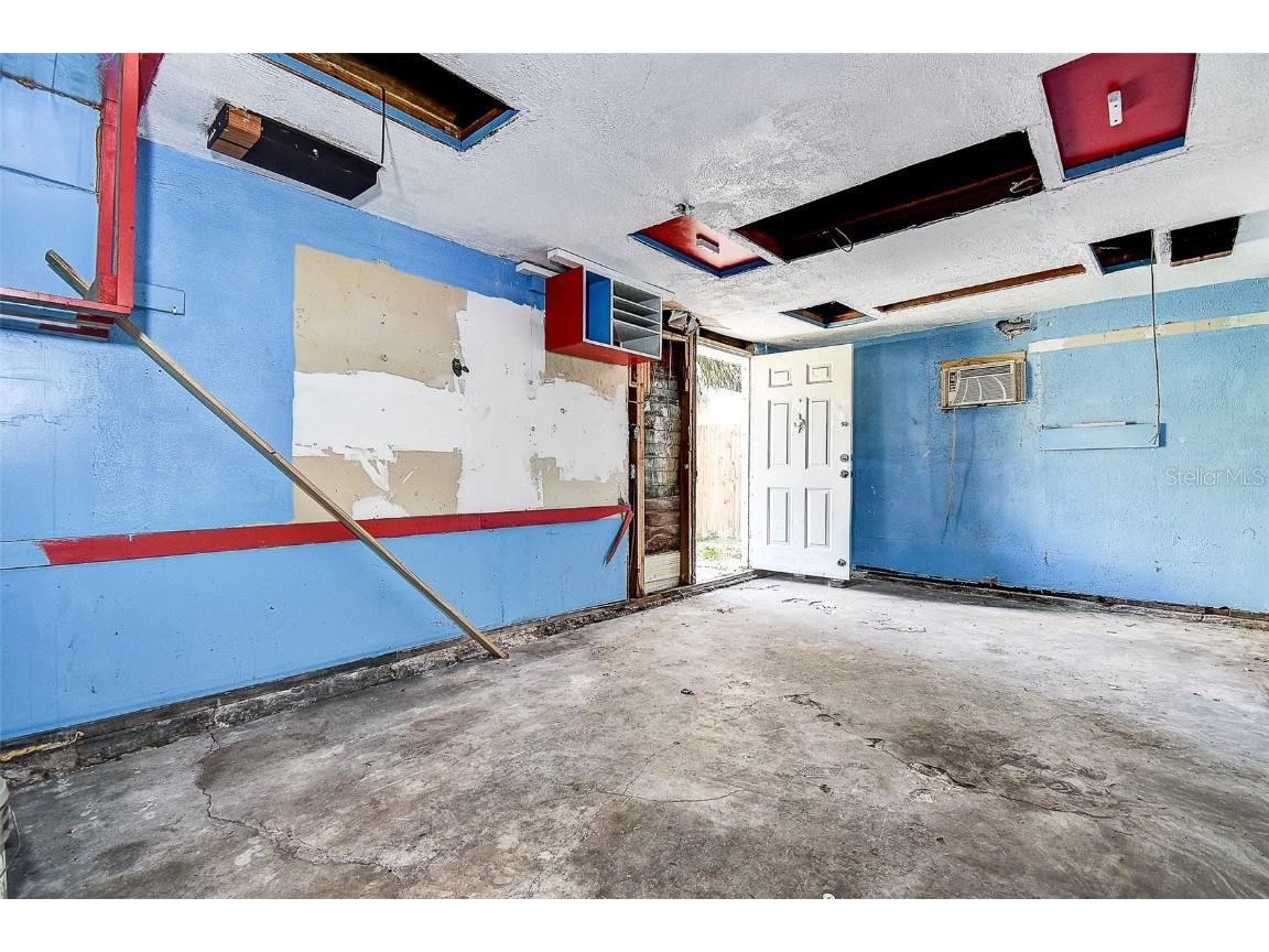 1438 10th Avenue S Saint Petersburg FL 33705 TB8422199 image29