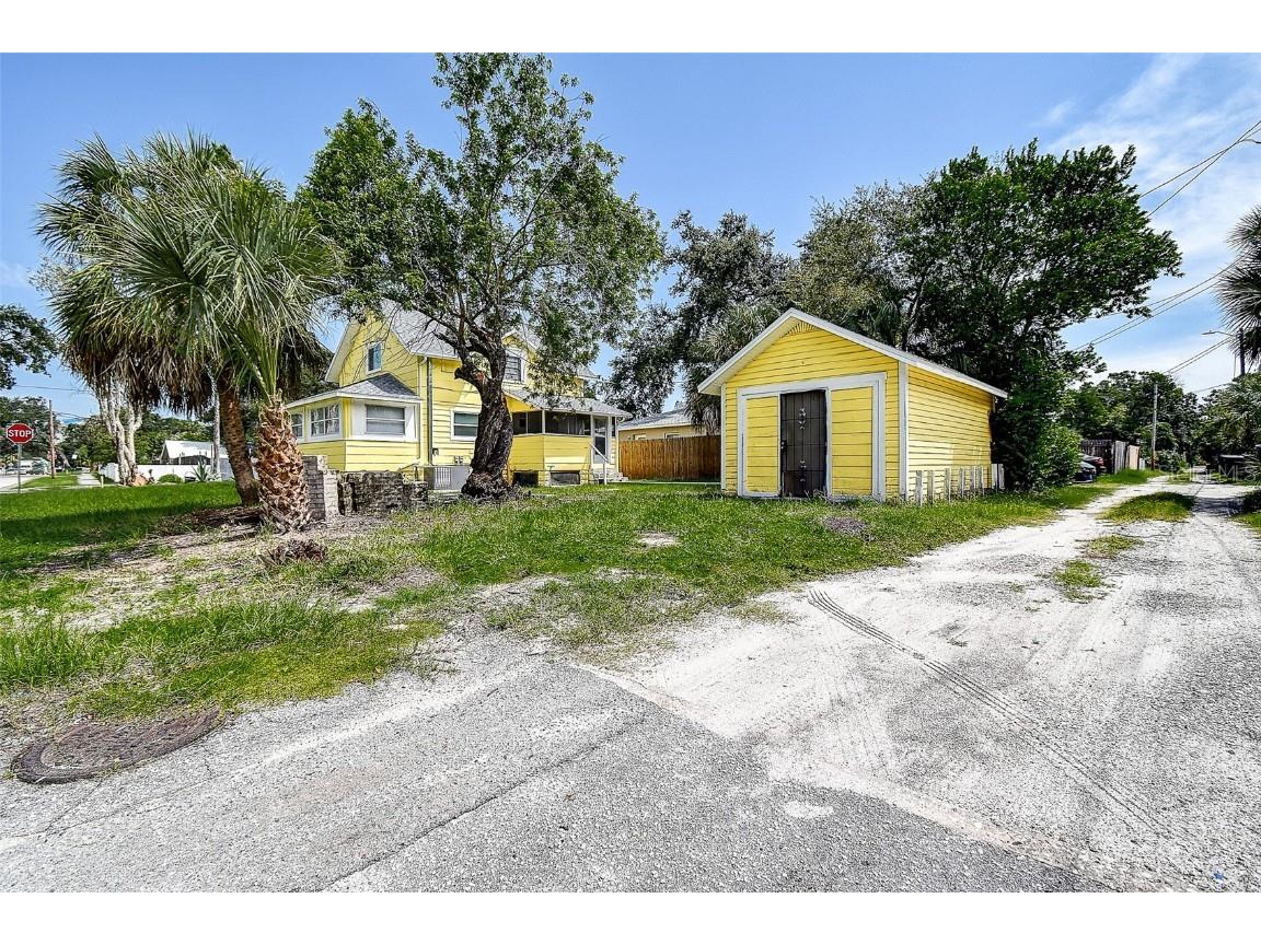 1438 10th Avenue S Saint Petersburg FL 33705 TB8422199 image37