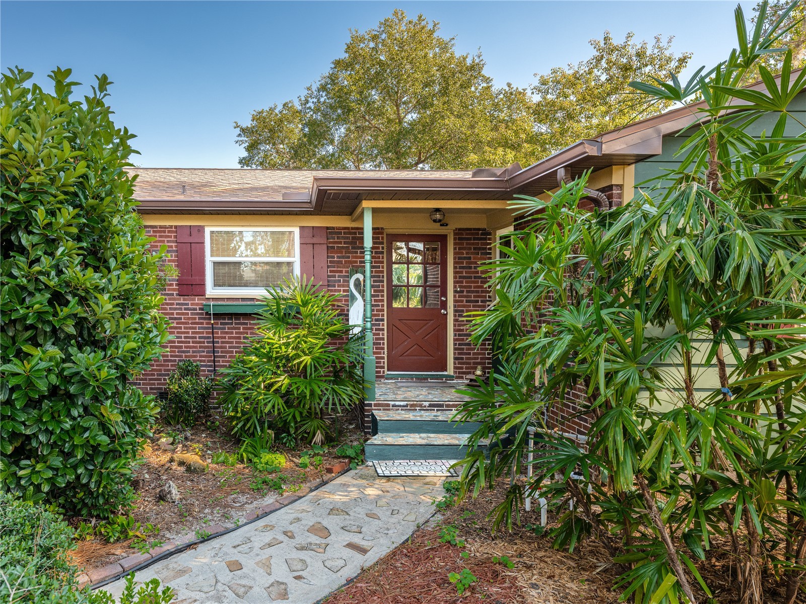 1438 Crestview Dr Mount Dora FL 32757 G5104786 image2