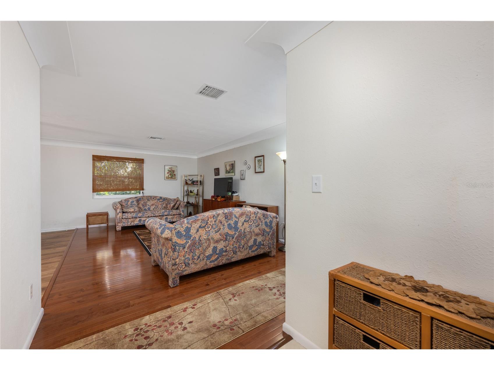 1438 Crestview Dr Mount Dora FL 32757 G5104786 image6