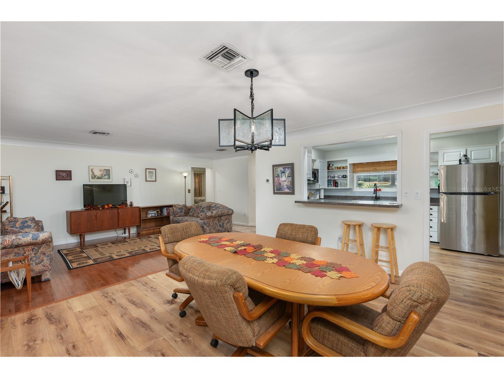 1438 Crestview Dr Mount Dora FL 32757 G5104786 image9