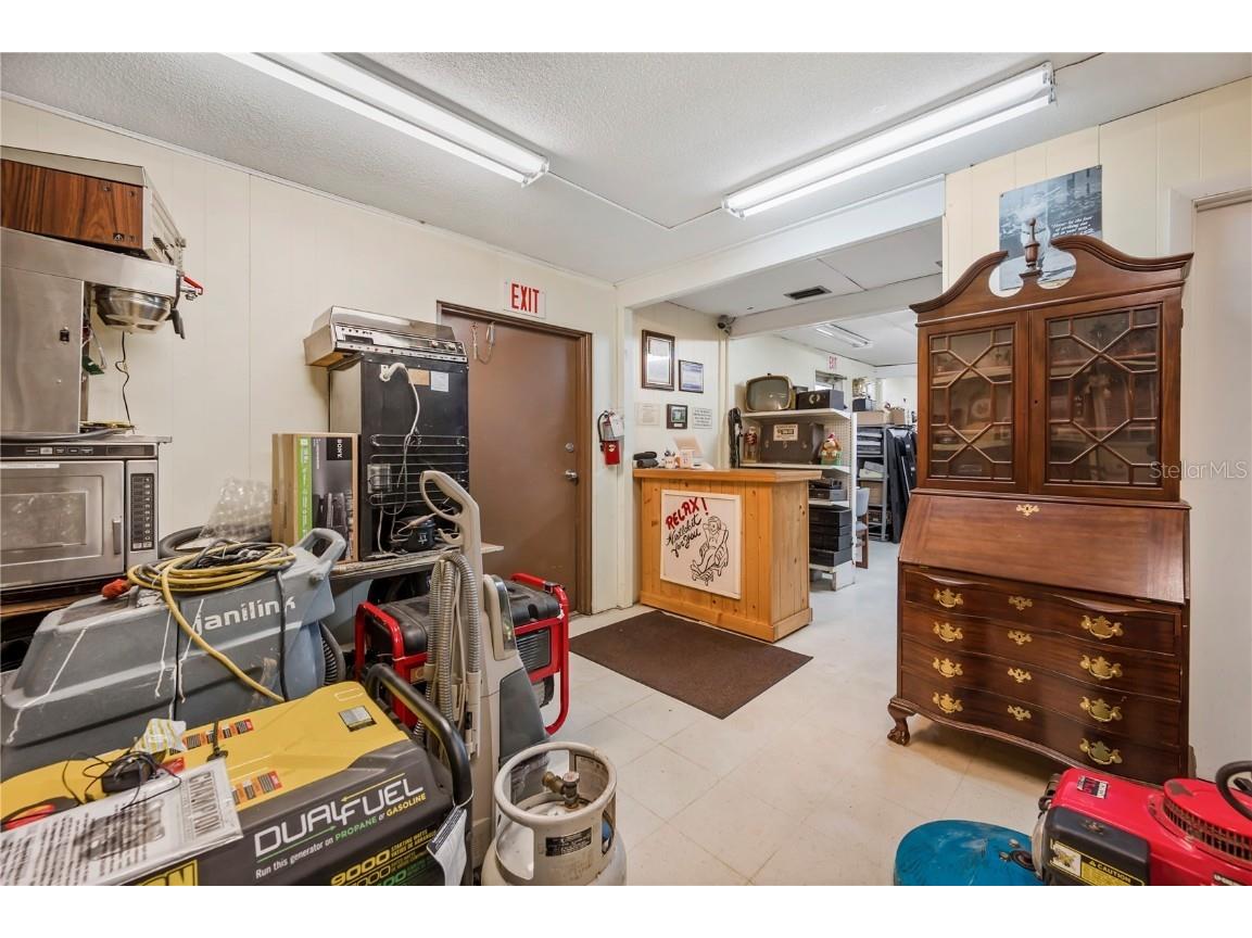 1438 E Gary Road, Lakeland, FL, 33801 MLS P4928133 Edina Realty