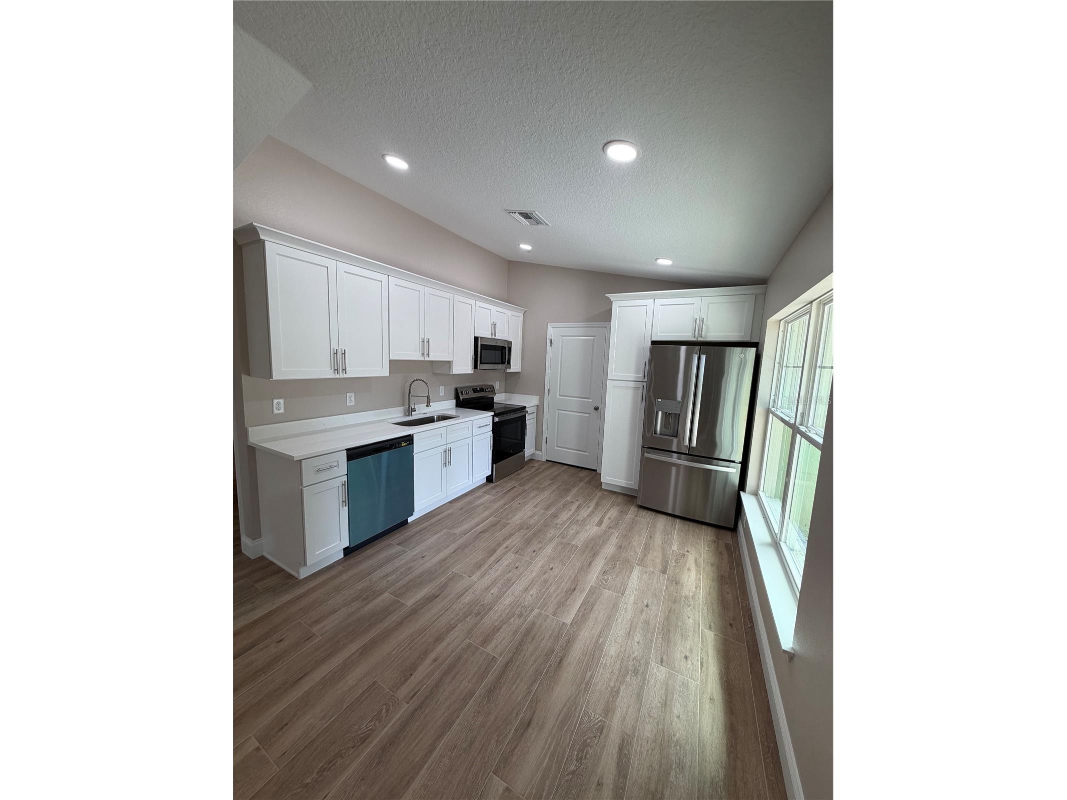 1438 Lake Harney Geneva FL 32732 O6393152 image7