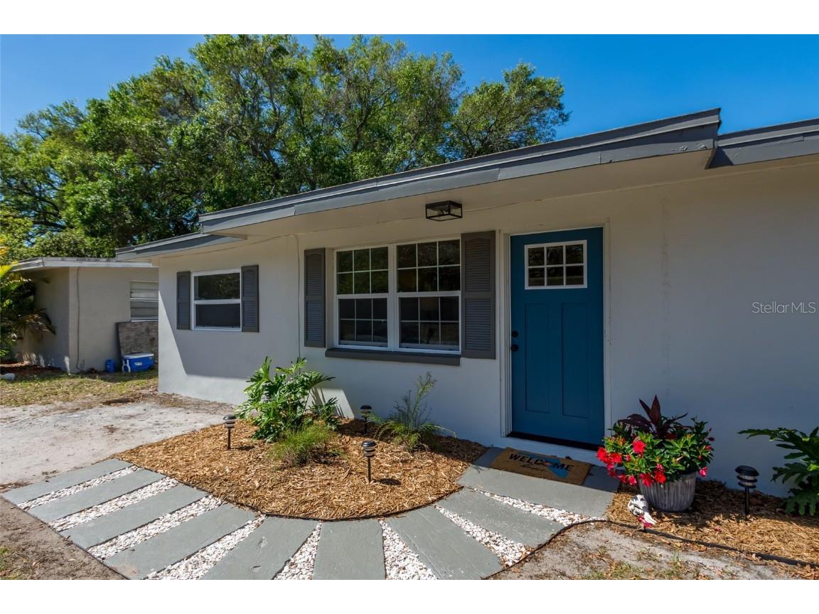 1438 Poinciana Drive Clearwater FL 33764 - ALLEN CREEK A4565596 image1