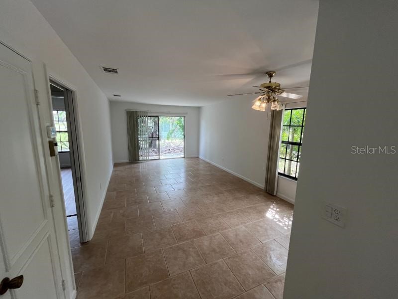 1438 SE Larkwood Circle Port Saint Lucie FL 34952 TB8496156 image2