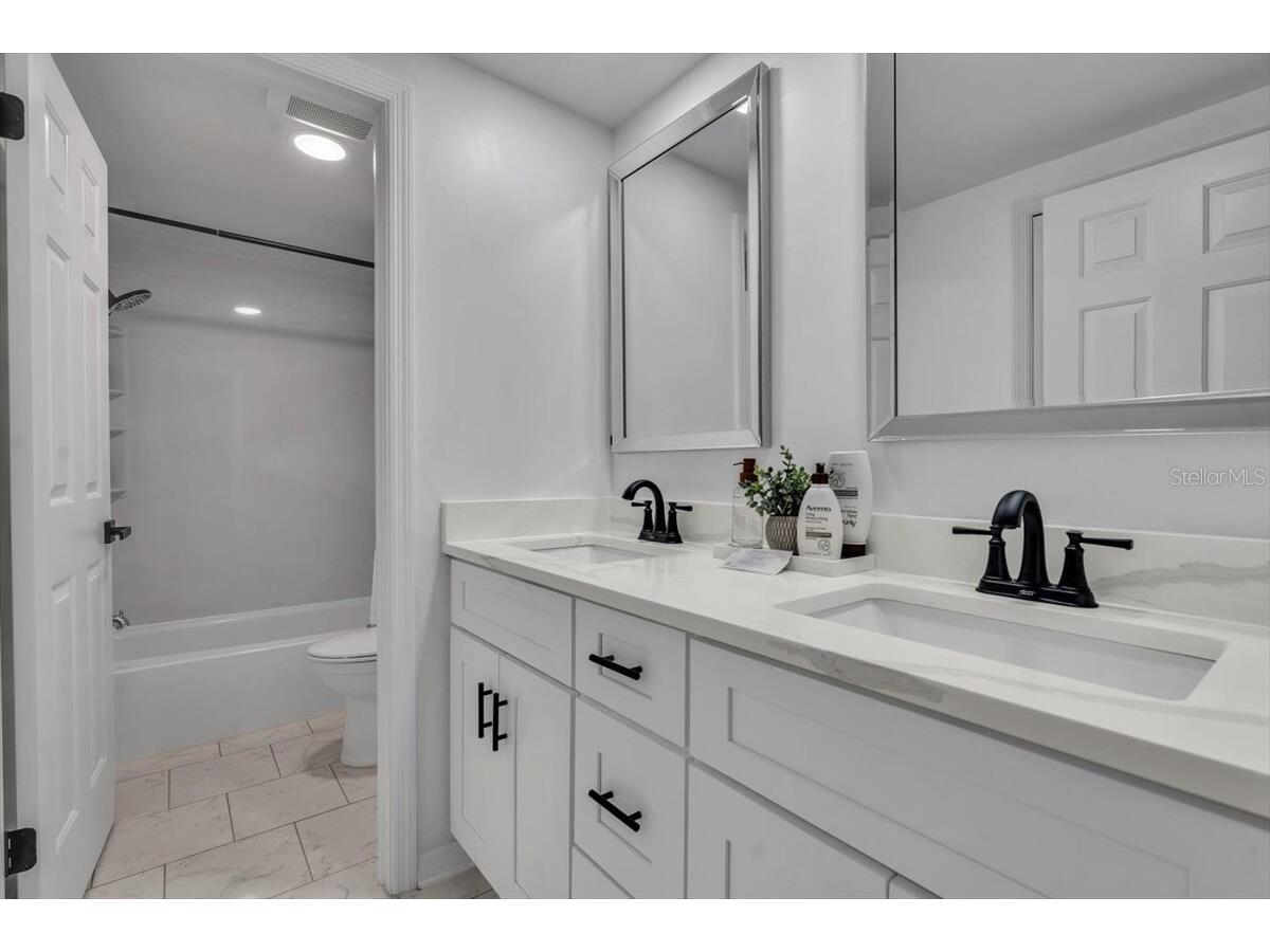 14389 83rd Place Seminole FL 33776 TB8520068 image16