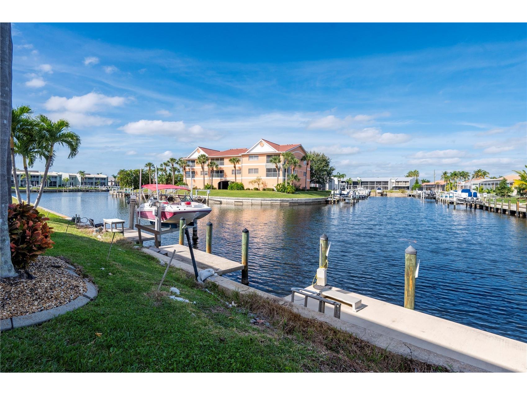 1439 Mediterranean Drive #C Punta Gorda FL 33950 C7485989 image32