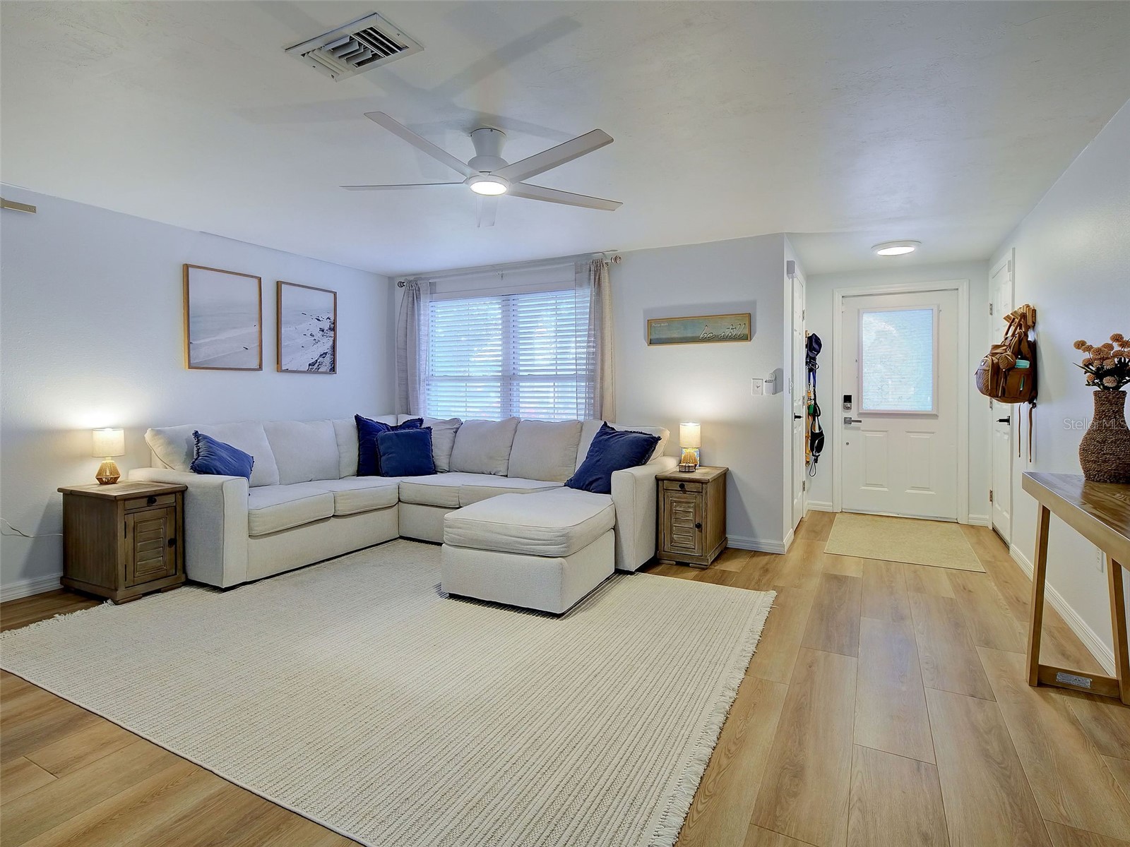 1439 Strada D Oro Venice FL 34292 C7528482 image16