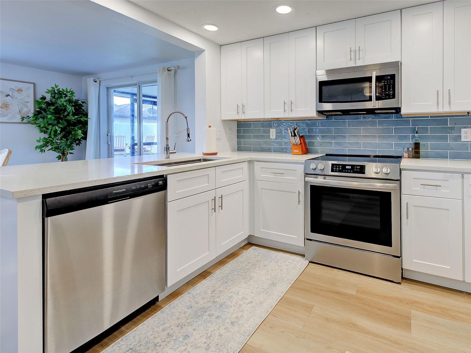 1439 Strada D Oro Venice FL 34292 C7528482 image21