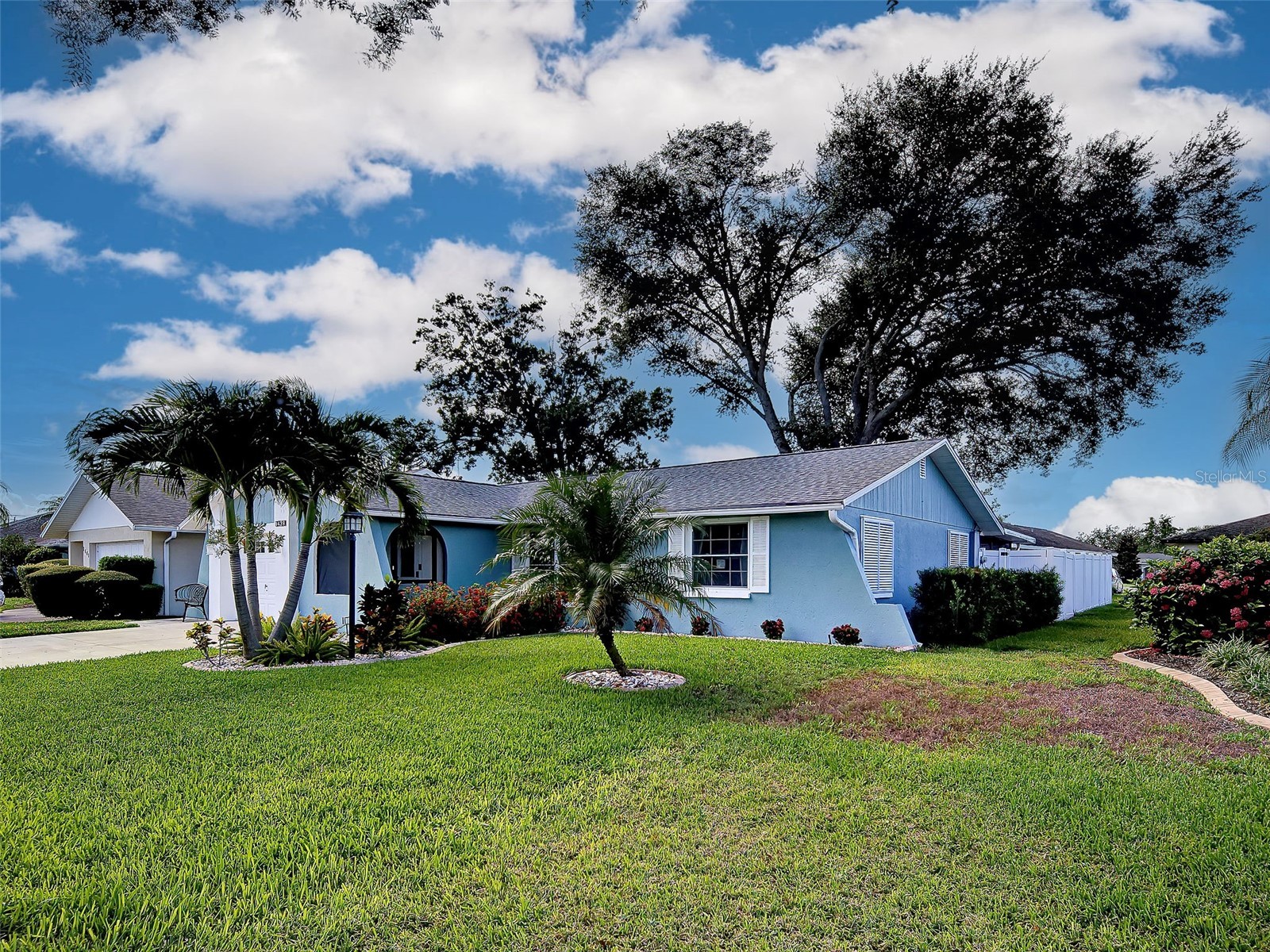 1439 Strada D Oro Venice FL 34292 C7528482 image3