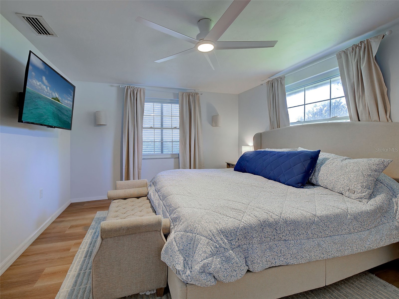1439 Strada D Oro Venice FL 34292 C7528482 image45