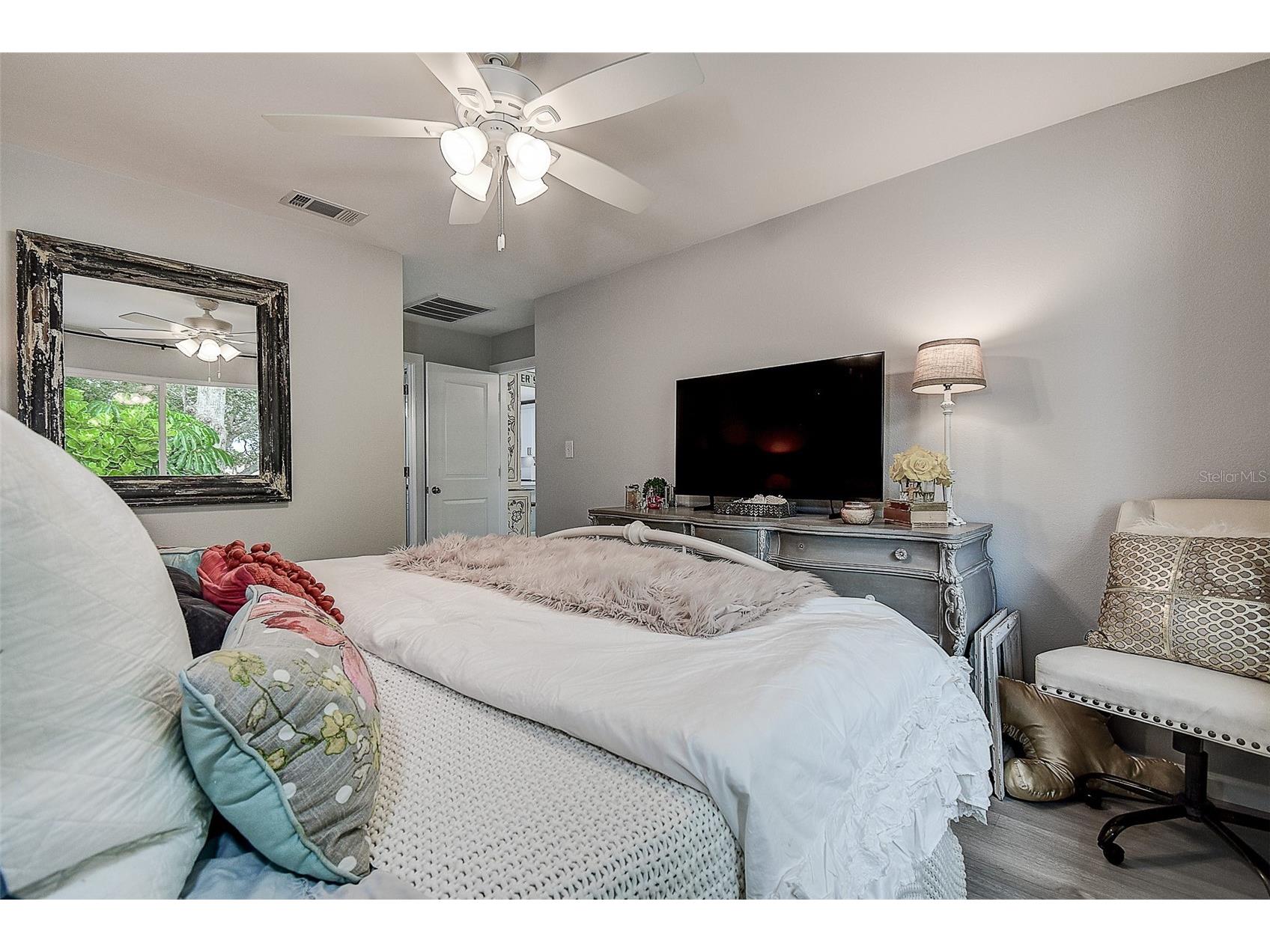 1439 Water View Drive W Largo FL 33771 TB8528906 image17