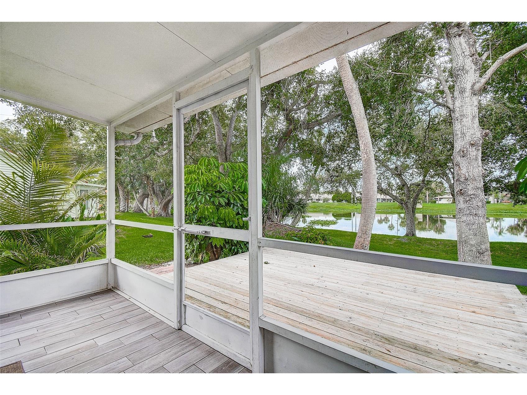 1439 Water View Drive W Largo FL 33771 TB8528906 image26