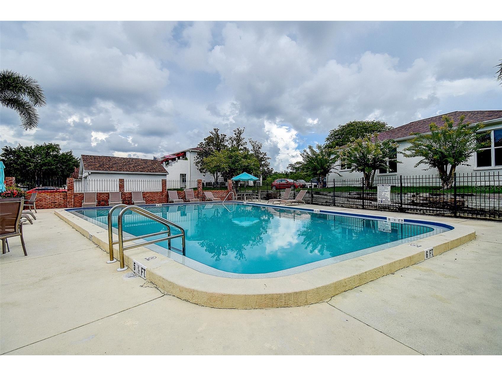 1439 Water View Drive W Largo FL 33771 TB8528906 image33