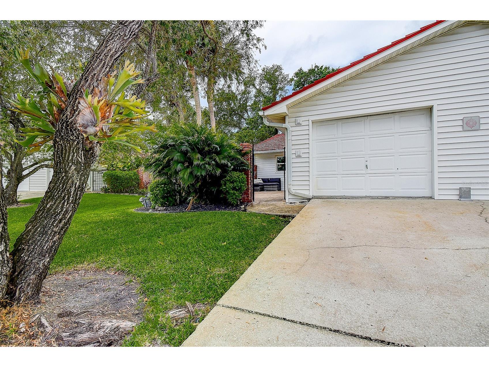 1439 Water View Drive W Largo FL 33771 TB8528906 image38