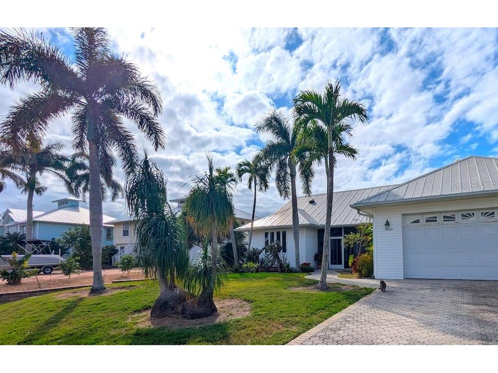 14399 Tamarac Drive Bokeelia FL 33922 TB8452928 image2