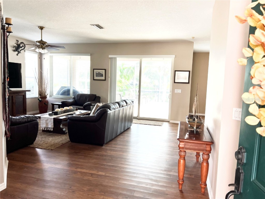 144 41st Circle E Bradenton FL 34208 A4661979 image8