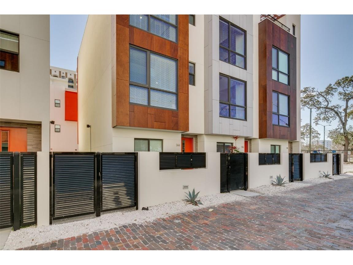 144 8th Street N Saint Petersburg FL 33701 T3430019 image1