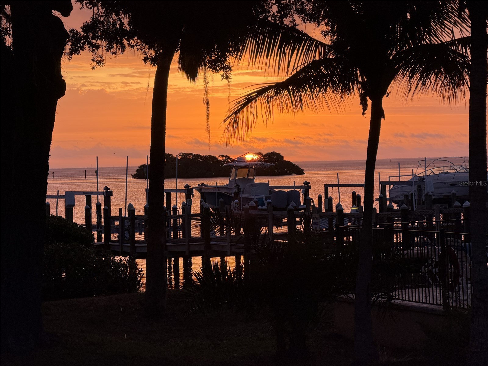 144 Banyan Bay Drive Saint Petersburg FL 33705 - LITTLE BAYOU ON TAMPA BAY TB8463454 image5