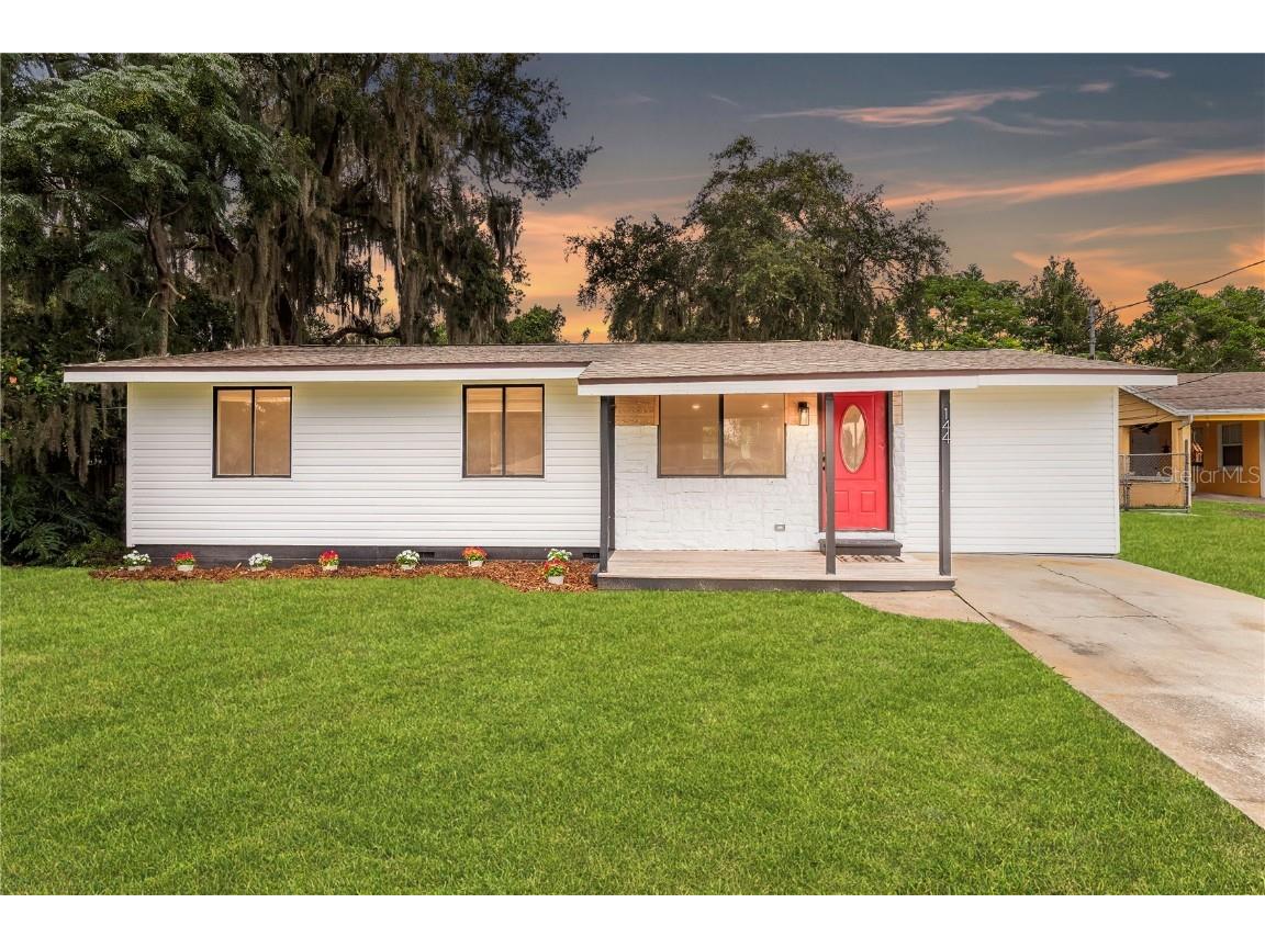 144 Delespine Drive Debary FL 32713 V4943711 image1