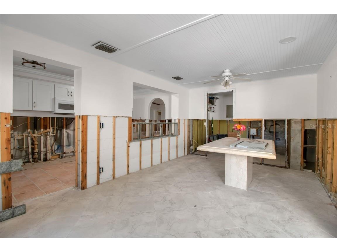 144 Garden Lane Sarasota FL 34242 A4673372 image10