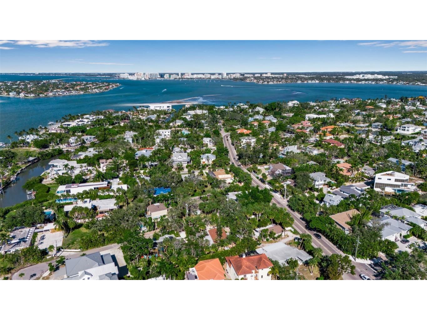 144 Garden Lane Sarasota FL 34242 A4673372 image17